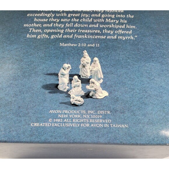 Vintage 1982 Avon Nativity Collectibles The Magi Melchior Porcleain Figurine - Picture 4 of 16